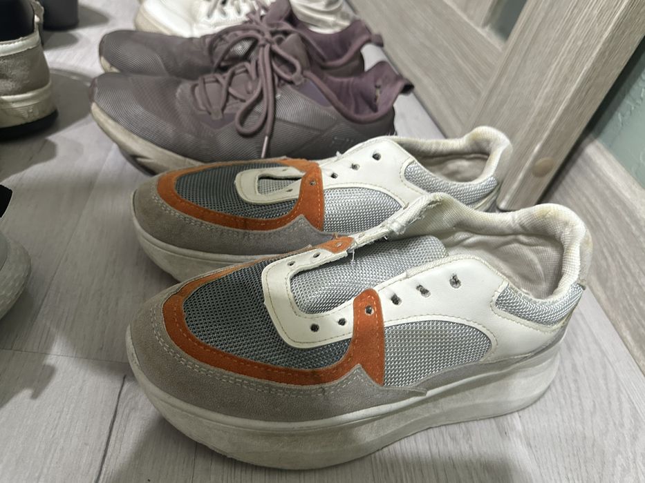 продам 8 пар обуви