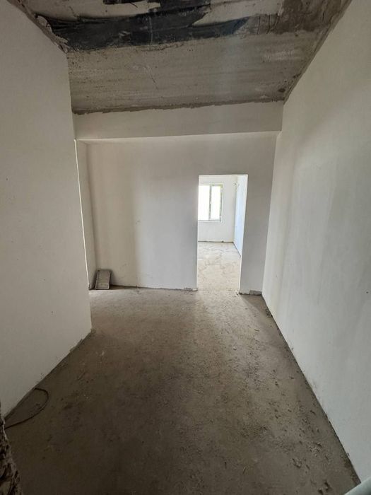 3 хонали каробка квартира сотилади