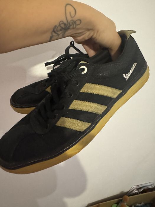 Маратонки adidas vespa винтидж