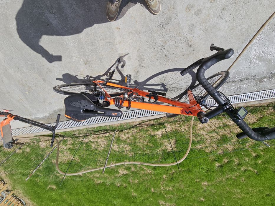 Cursiera KTM strada 1000