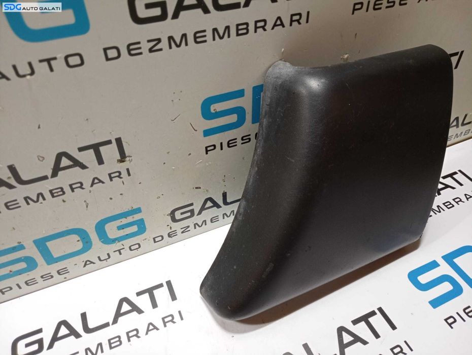 Ornament Plastic de pe Aripa Caroserie Dreapta Fata Citroen Berlingo 2002 - 2008 Cod 964665007700 [M6135]