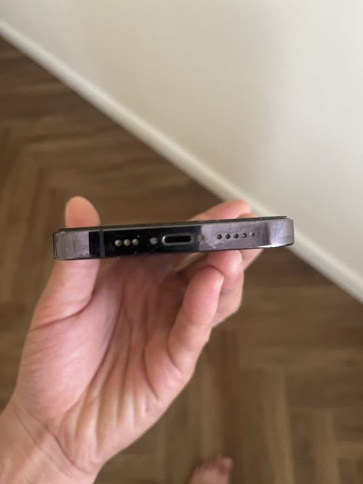 продам айфон 14 Pro