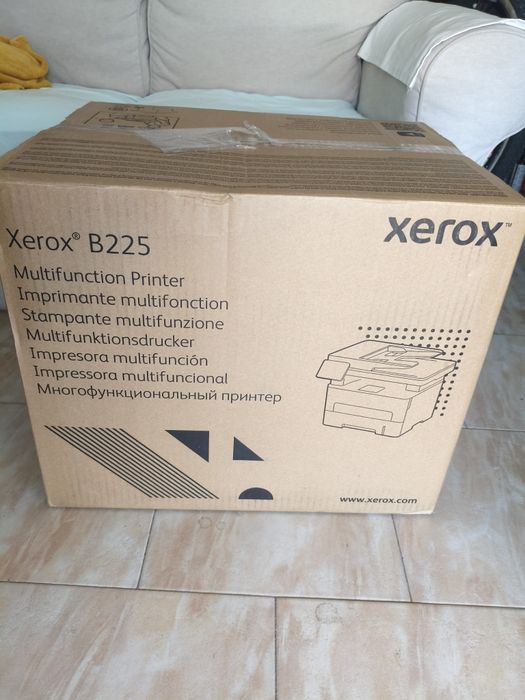 Imprimanta Xerox B225 nouă