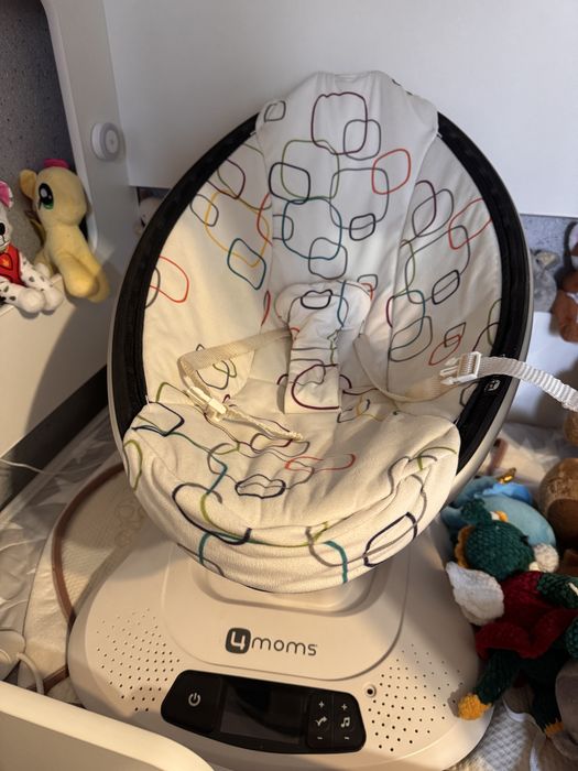 качалка 4moms mamaRoo — незаменимый помощник для родителей с младенцем