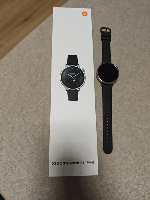 Продам смарт часы xiaomi s4