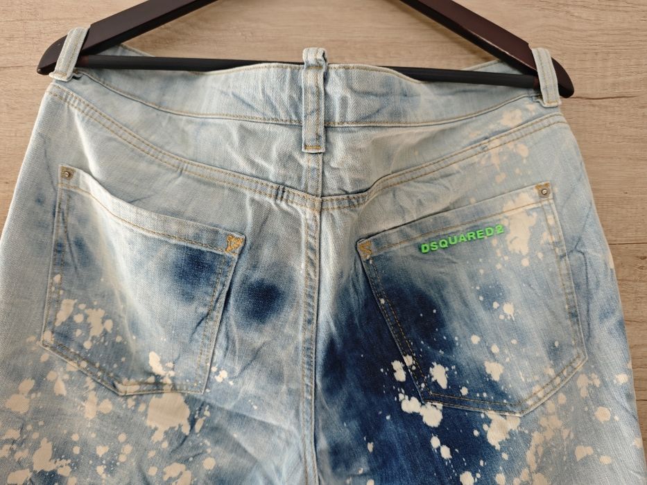 Къси дънкови панталони DSQUARED2

Модел: СCool Guy Jean