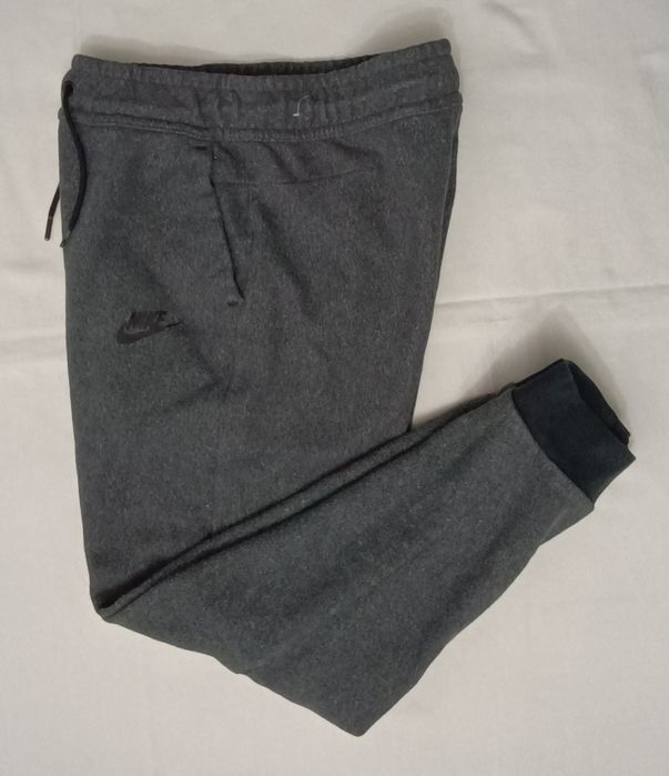 Nike Tech Fleece Sweatpants оригинално долнище ръст 147-158см Найк