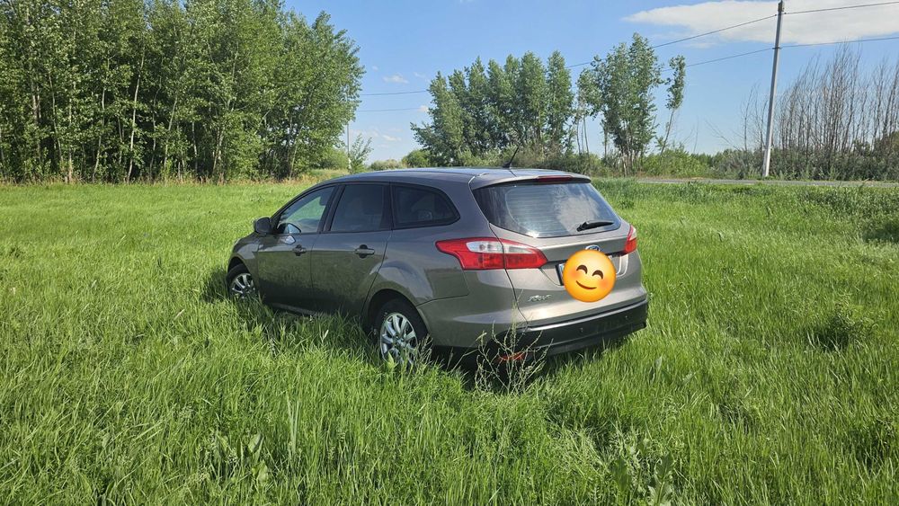 Продам форд фокус 2012год