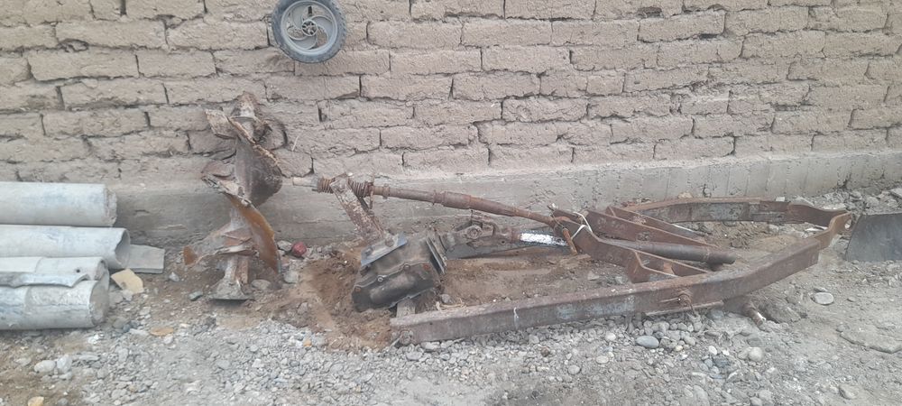 MTZ 80 telichka .pulik. chizil .kpn .yama bur