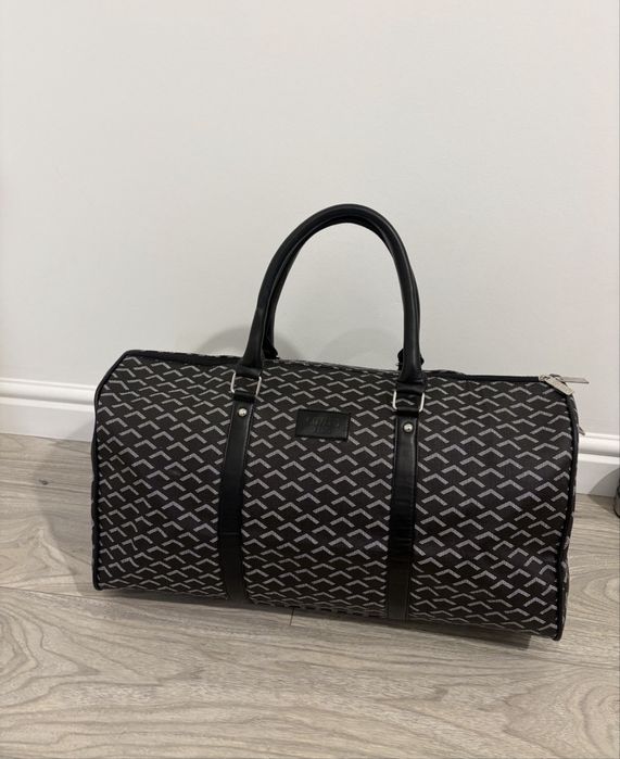 Vand geanta goyard editie limitata!!!