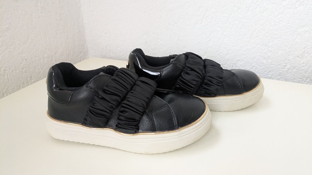 Vand pantofi river Island, negri , marimea 25.5 -26