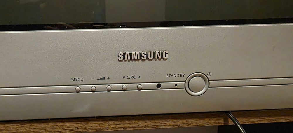 Телевизор 21 инча Samsung