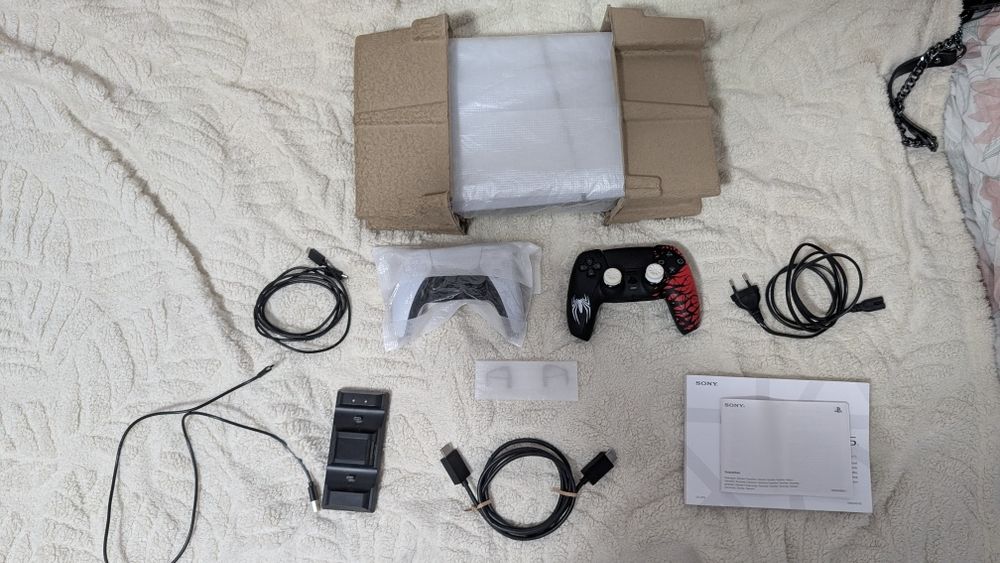 PlayStation 5 Digital Edition / fullbox