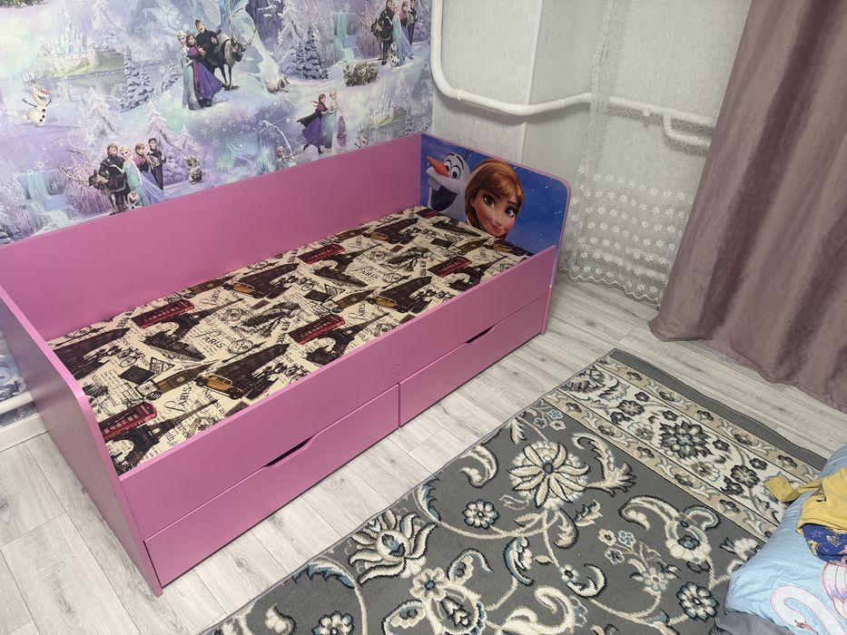 Продам детскую кровать для девочки