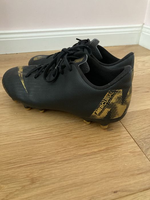 Nike Adidas Оригинални бутонки