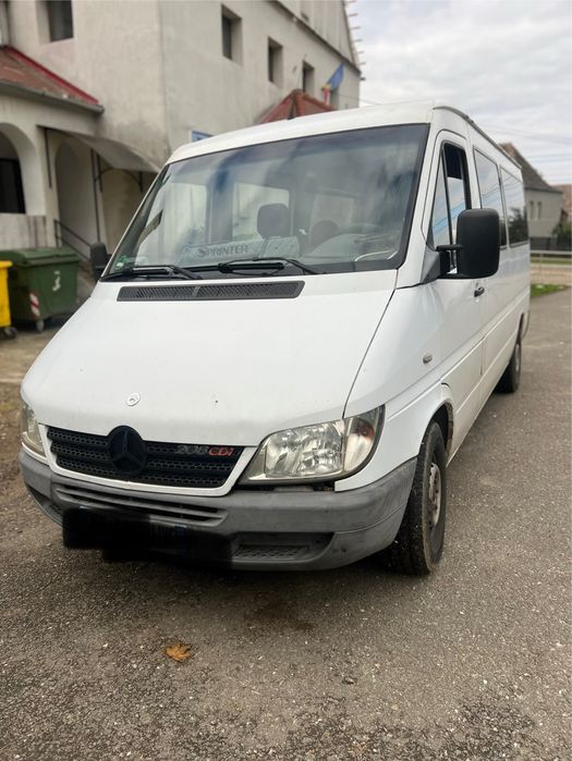 Mercedes sprinter 208