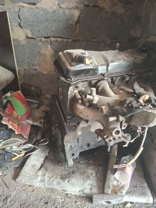 Продам двигатель пассат б3,б4 1.8 моно