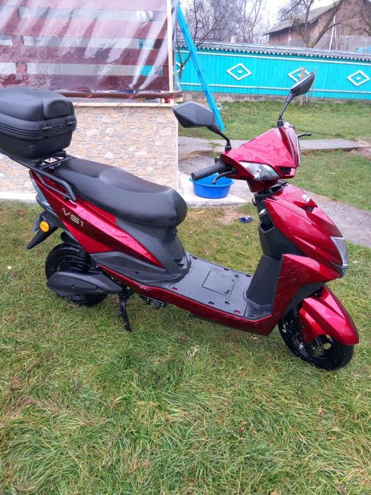 Scuter Electric 1500W, Voltarom VS1 Fara permis, 60V, 20Ah, viteza maxima 25 Km pe ora, Gri, Autonomie 74Km
