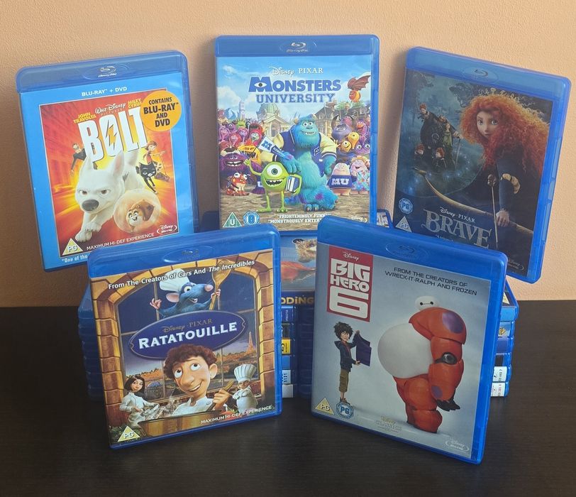 Lot 18 Blu-ray animații – Disney Pixar, Toy Story, Minions, Paddington