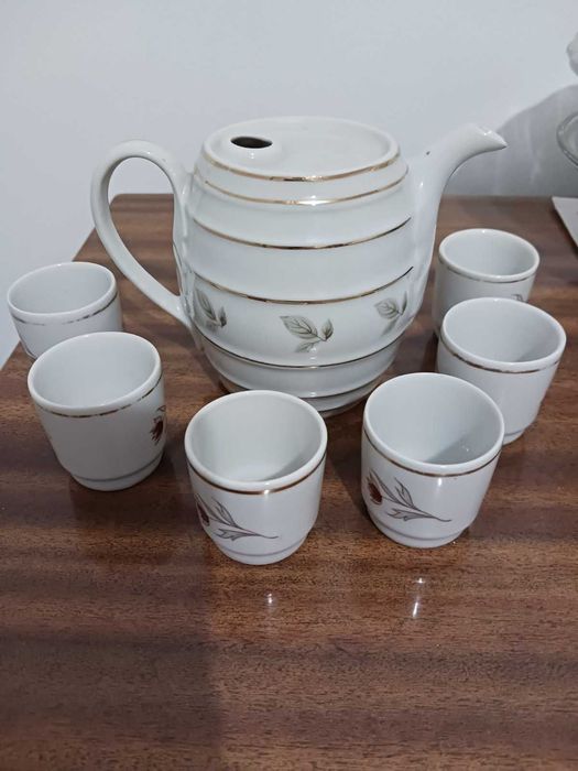 Троянска керамика и порцелан.