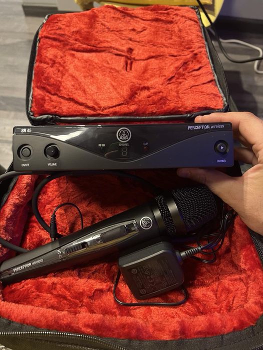 AKG SR 45 чито нов