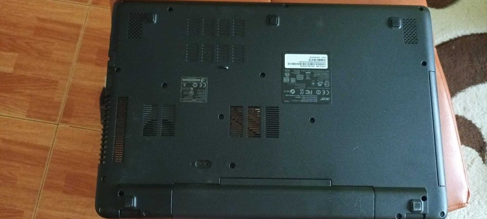 Acer Aspire E5-571 - i7-5500U 2.40GHz - 4GB RAM - 500GB HDD