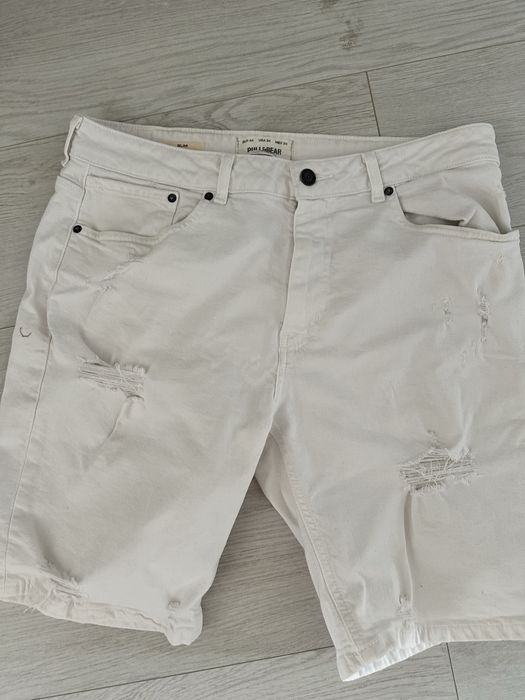 Blugi scurti marimea 44