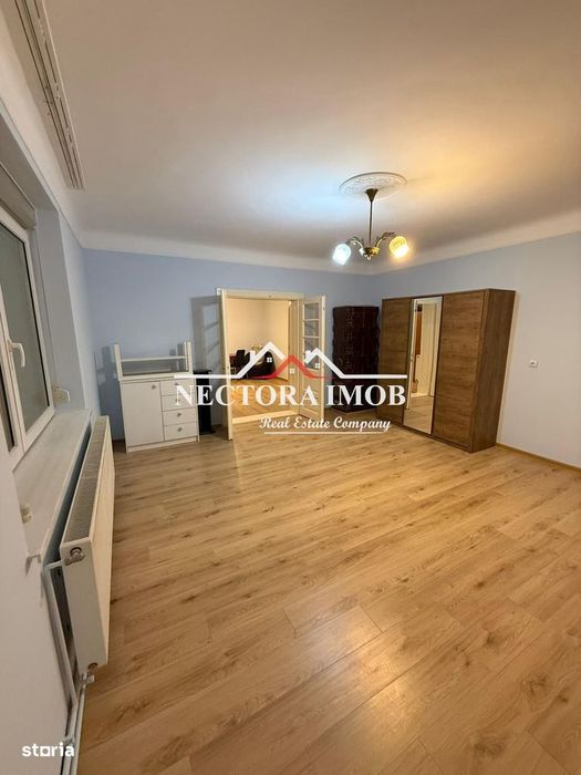 NECTORA IMOB-Apartament la casa, curte proprie, 86 mp, Parcare, 3 cam.