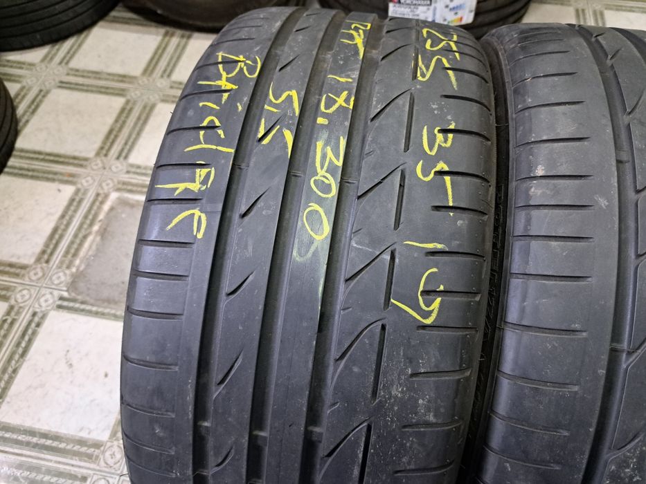 2 anvelope 255/35 R19 Bridgestone runflat