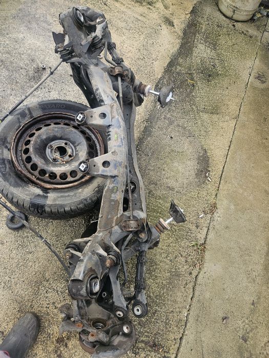 Punte BMW F30 Cardan BMW F30 Brat Spate BMW F30