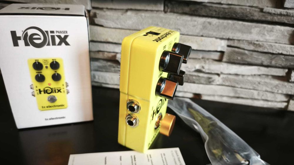 Pedala efect procesor chitara TC ELECTRONIC HELIX PHASER - Garantie