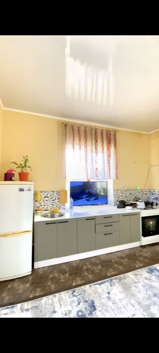 Кибрай Селекцияда 1,6соток 2этаж 6хонали участкамиза сотилади N069