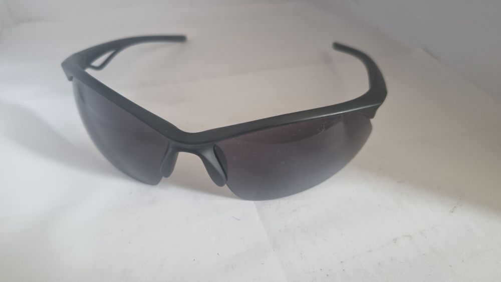 Спортни очила :)