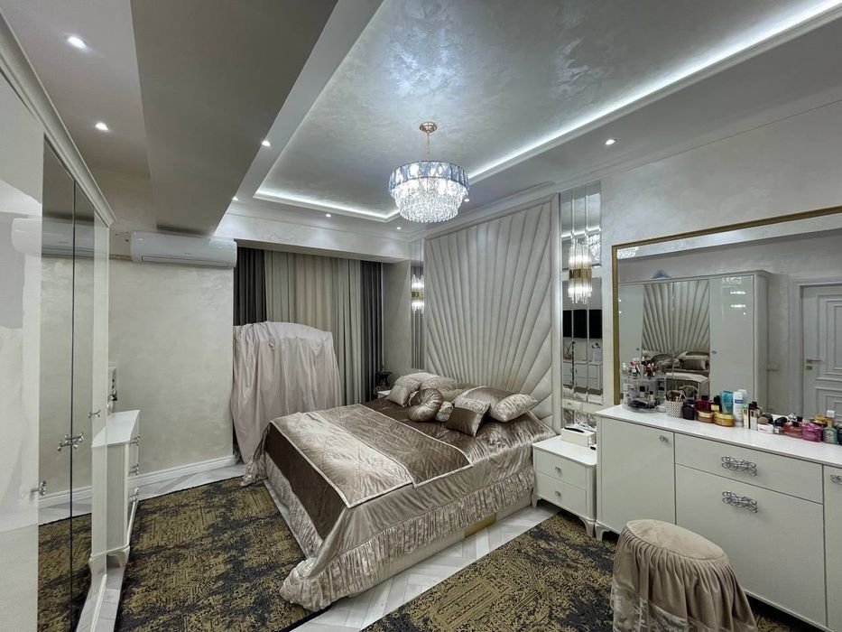 New Life Продается 5 комнатная квартира ремонт ул.Махтумкули