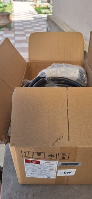 Зарядное устройство BYD оригинал