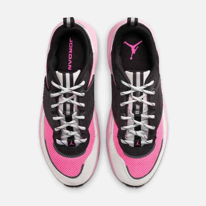 Внос от САЩ: /Дамски маратонки Jordan Trunner O/S (GS) Размер: 38.5 (Единствен чифт / US 6Y / UK 5.5 / 24 cm)