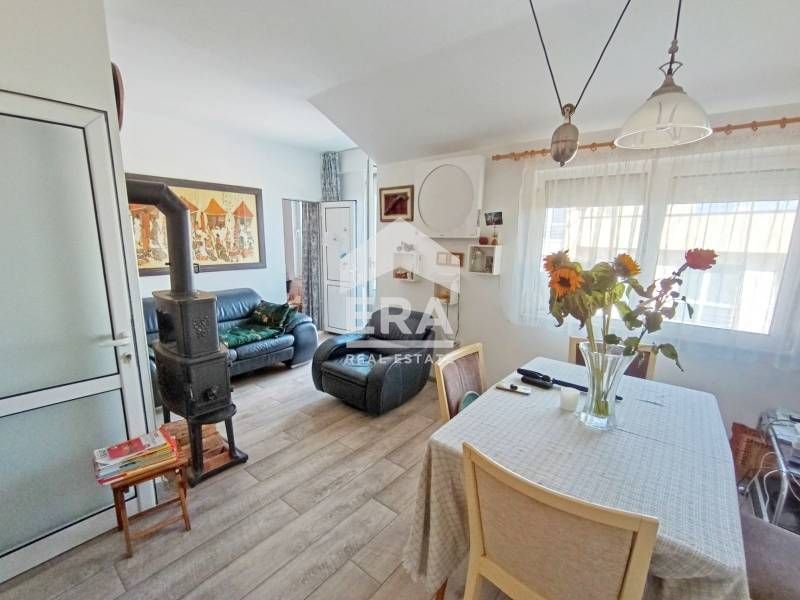 Продава се Тристаен апартамент в Поморие - 97 кв.м за 841 €/кв.м - Снимка #1