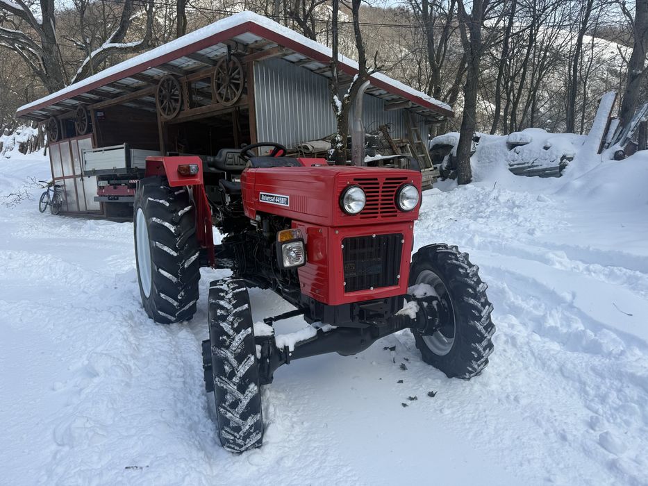 Tractor 445 ,an fabricatie 94 motor in 3 pistoane