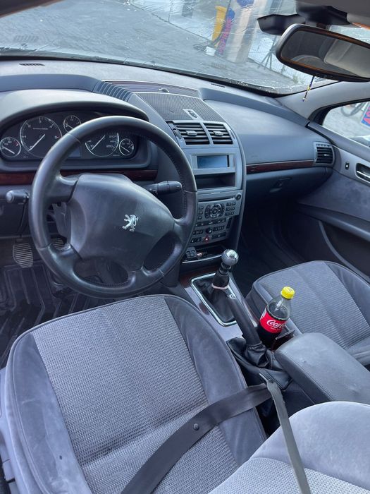 Vând sau schimb peugeot 407