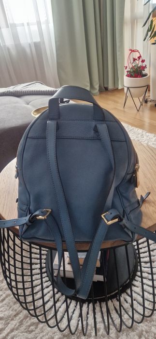 Rucsac Michael Kors din piele naturala.