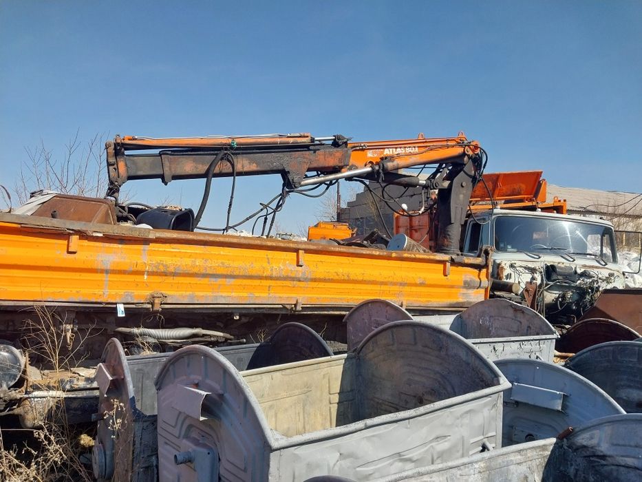 Продаю мерседес манипулятор