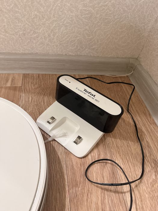 Продам робот пылесос