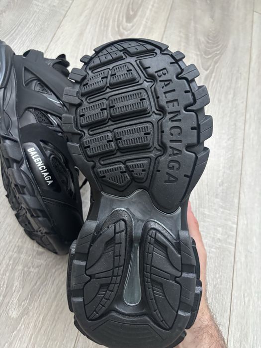 Balenciaga Track