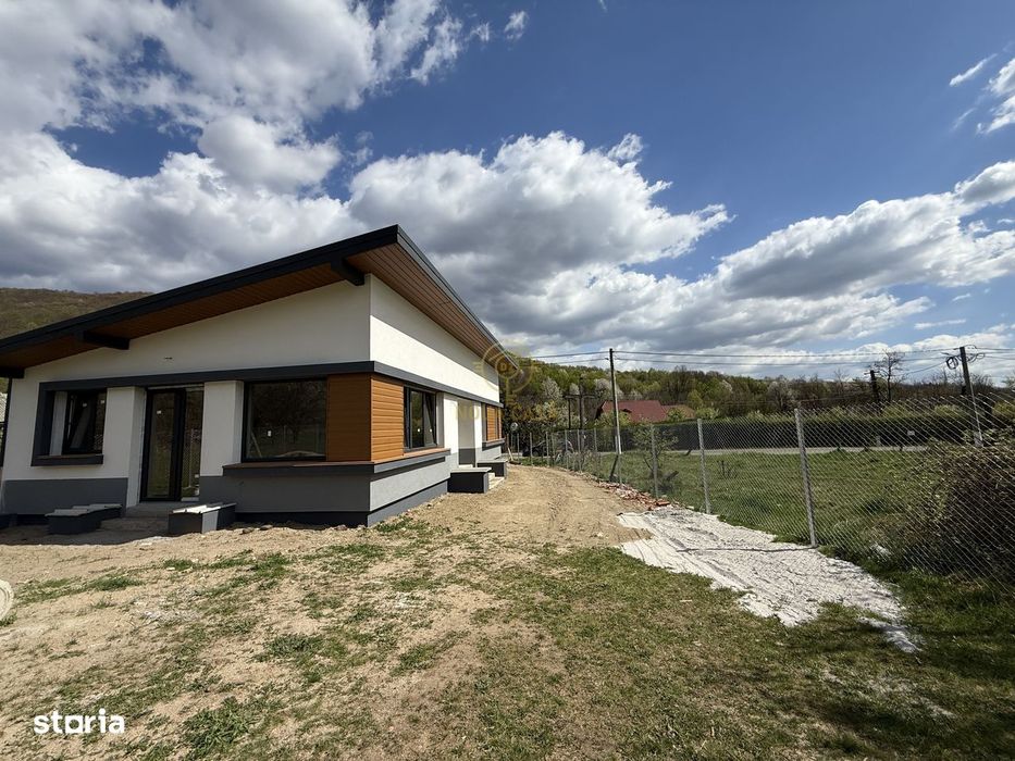 Casa de Vanzare Tautii Magheraus cu teren 900MP