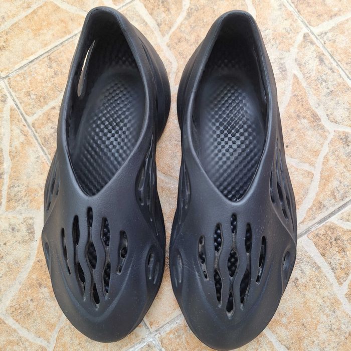 Летни обувки Yeezy foam runner