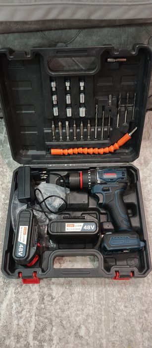 Шуруповёрт дрель