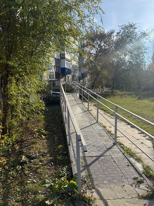 Коммерческое помещение в п.Тобол