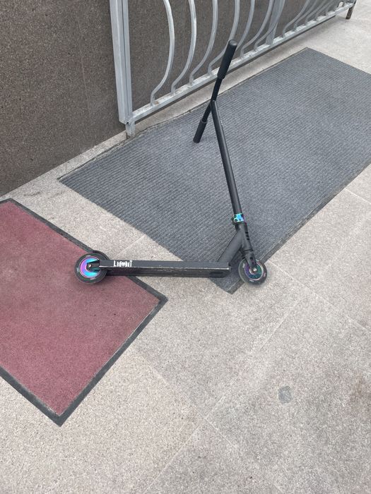 трюковой самокат «Limit”