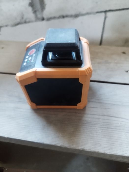 Nivela laser Magnusson