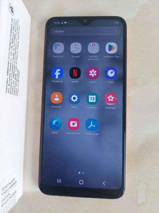 Vând Samsung Galaxy A20e [portocaliu] la cutie + husă //poze reale